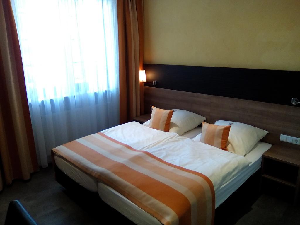 Hotel Trutzpfaff Speyer Ngoại thất bức ảnh