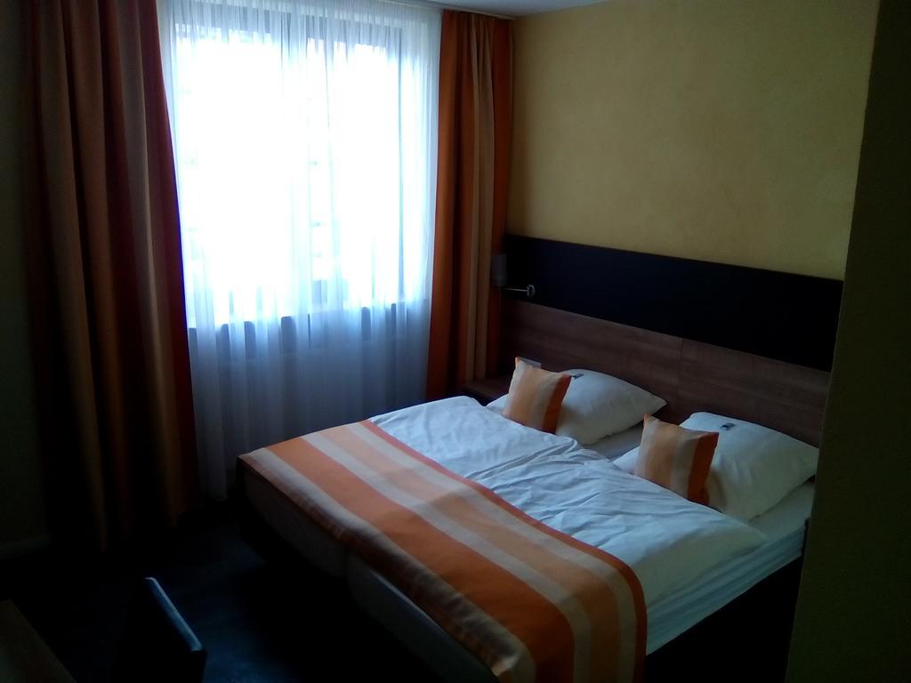 Hotel Trutzpfaff Speyer Ngoại thất bức ảnh